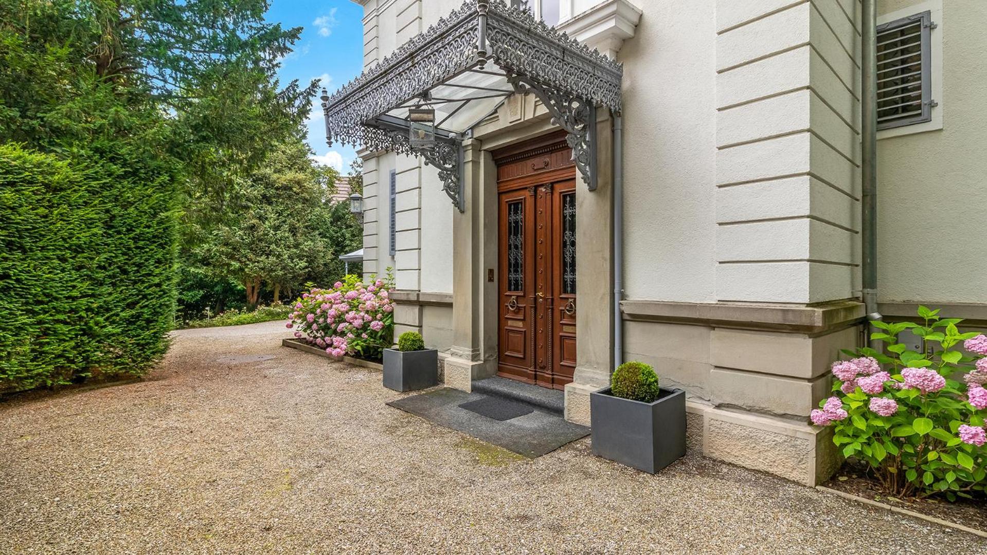 Entire Zurich Villa, Your Private Luxury Escape With In House Staff Екстериор снимка