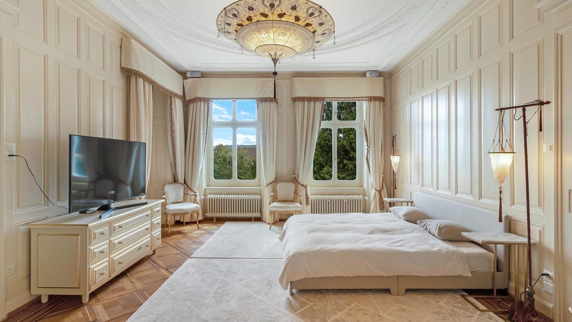 Entire Zurich Villa, Your Private Luxury Escape With In House Staff Екстериор снимка